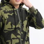 Capuche enveloppante